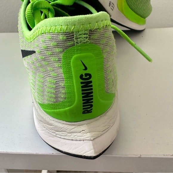Nike Zoom Pegasus Turbo 2 Shoes Mens 8.5 Volt Green Running AT2863-300 Sneakers